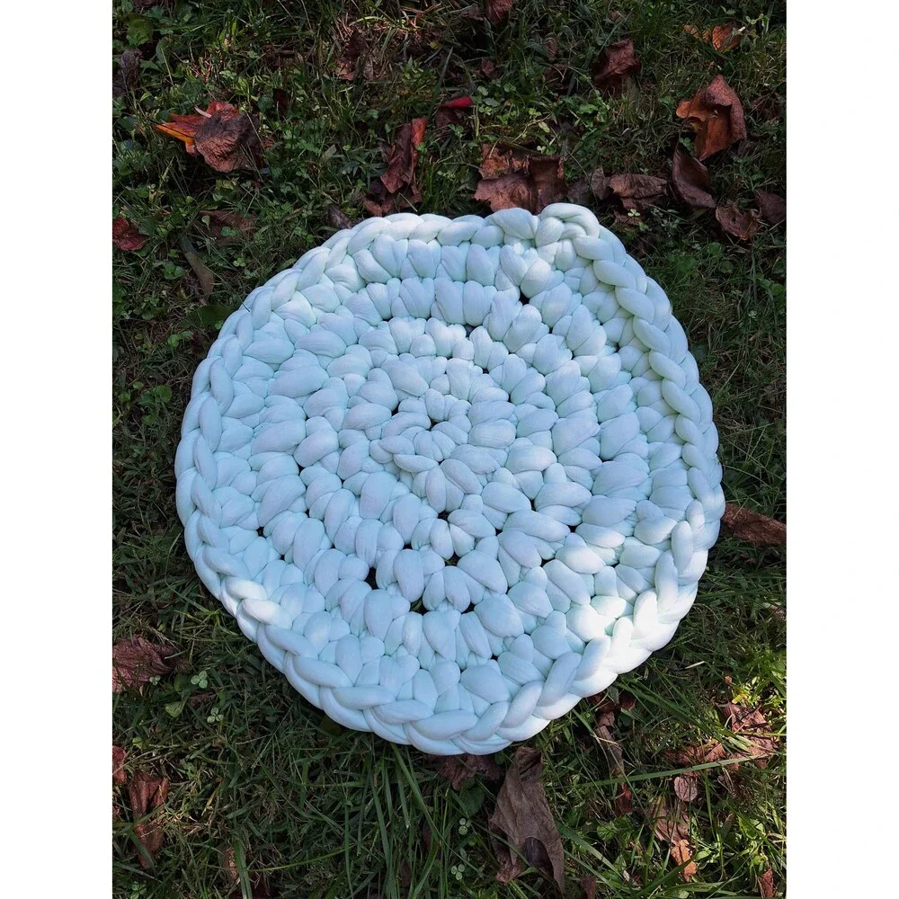 Extra soft hand made kitty mat